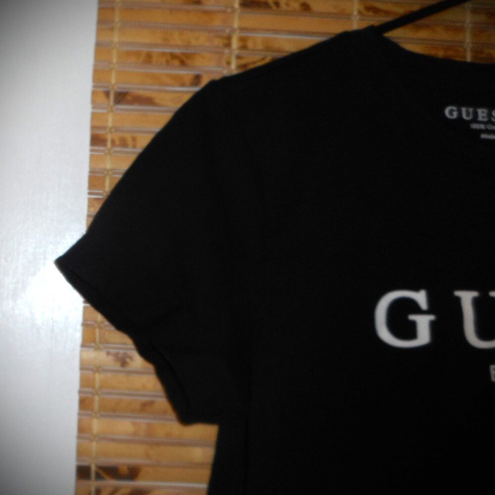Guess Cuffed Short Sleeve Black 100% Organic Cotton T-Shirt *Tag Size: S - Picture 4 of 6